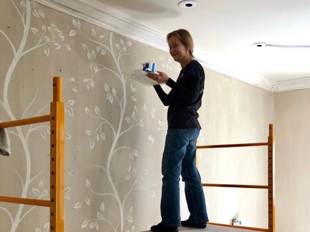 Stylish wall treatments for salon Dubai