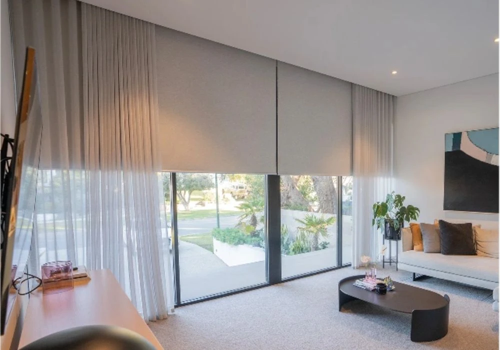 Blackout window blinds for maximum privacy in Dubai.